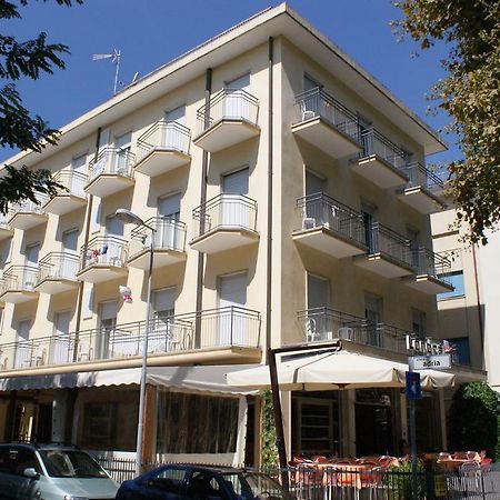 Hotel Londra Rimini Eksteriør bilde